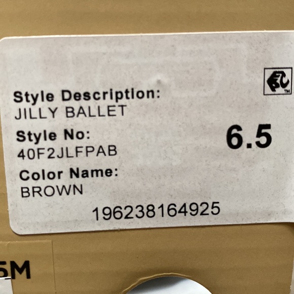 New MK Jilly Round Toe Ballet Flats shoes. Never worn. Comes with original box - Picture 8 of 9